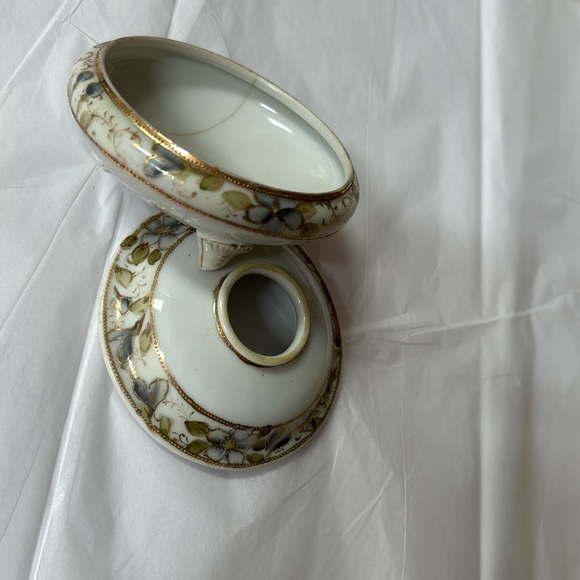 Nippon Porcelain, Vintage Powder Box, Floral trinket dish, Victorian vanity box, - Picture 7 of 10